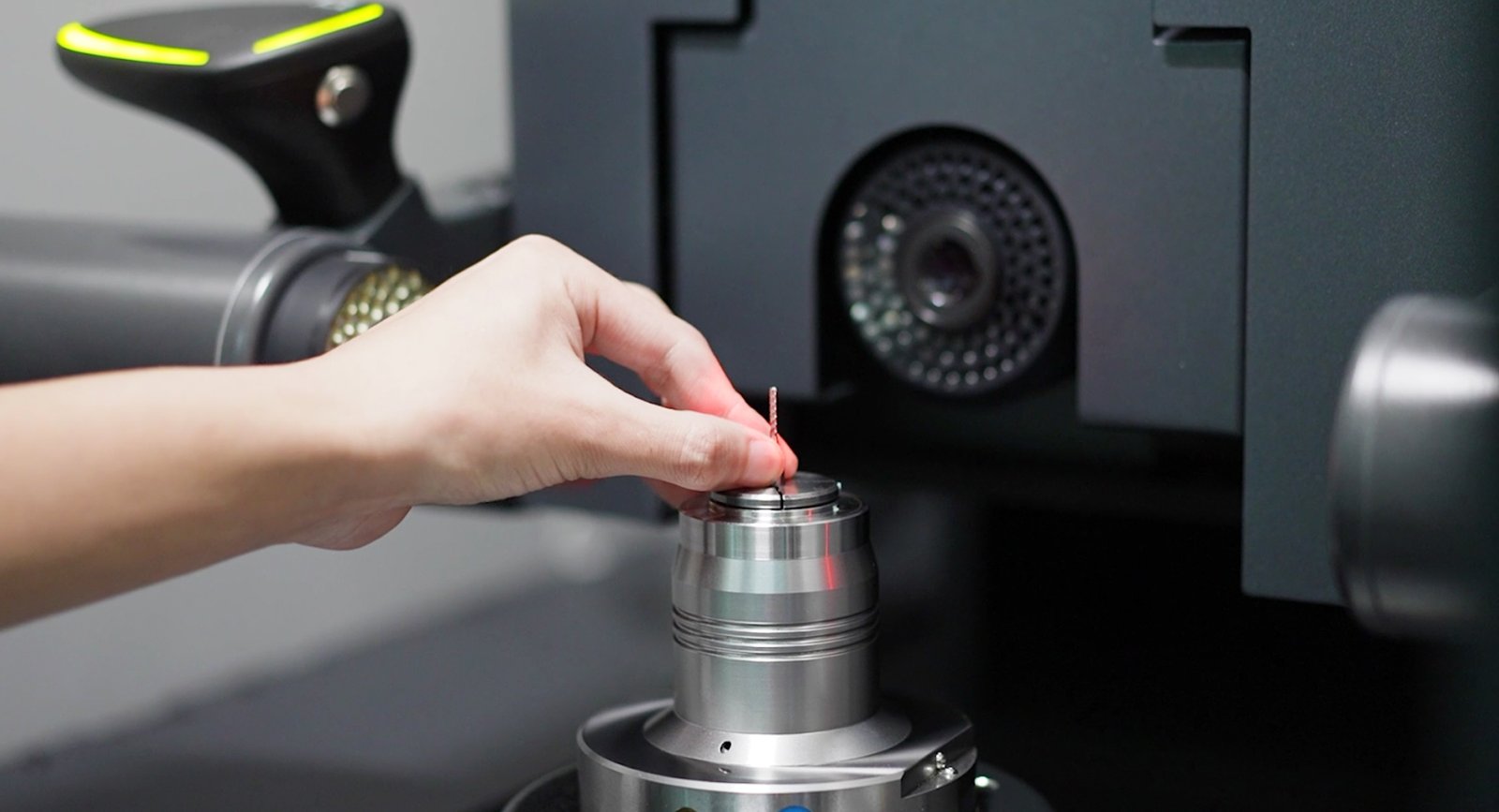 How Sample Testing Builds Trust in Choosing Carbide End Mills and Drill Bits